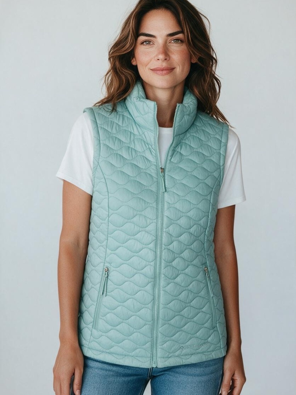 Free Country Women's Quilted Puffer Vest in Mint Green
